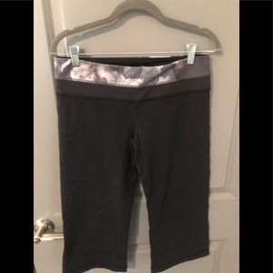 Lululemon crop leggings